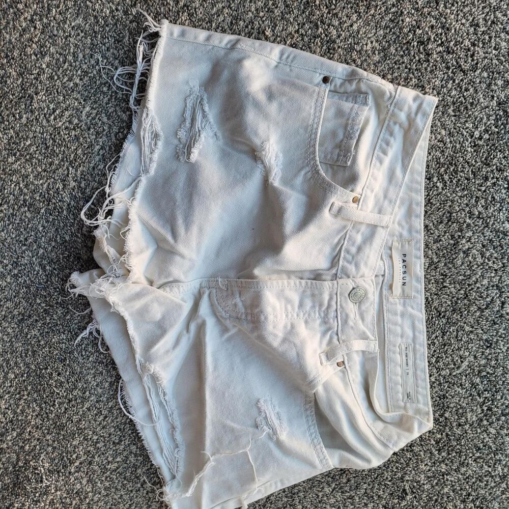 Pacsun Women's White and Cream Shorts